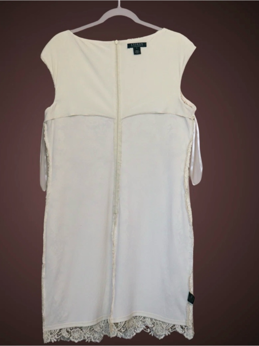 Ralph Lauren Lauren, Woman's Cream Sleeveless Lace Dress, Size 14 - Picture 4 of 7